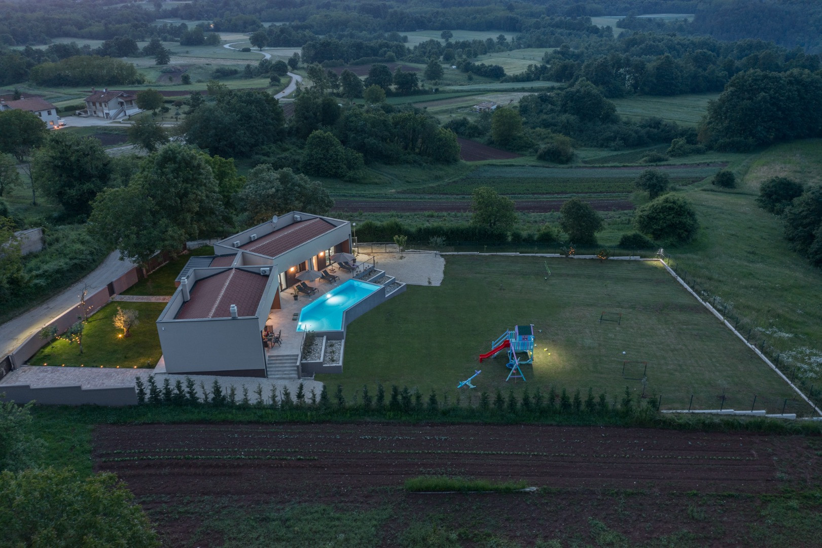 Modern villa in central Istria large pool & hot tub - Enjoy the large pool and hot-tub, magical view of nature and peaceful moments, Villa Manuela with pool, Batlug, Istria, Croatia Batlug
