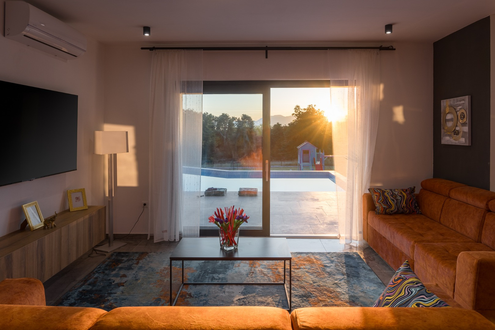 Modern villa in central Istria large pool & hot tub - Enjoy the large pool and hot-tub, magical view of nature and peaceful moments, Villa Manuela with pool, Batlug, Istria, Croatia Batlug