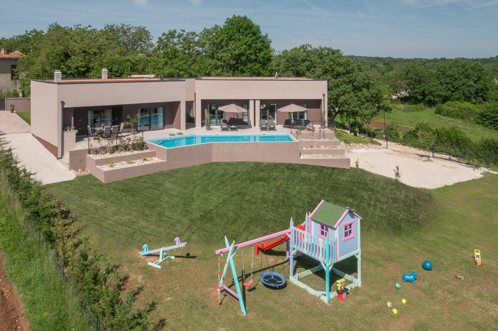 Modern villa in central Istria large pool & hot tub - Enjoy the large pool and hot-tub, magical view of nature and peaceful moments, Villa Manuela with pool, Batlug, Istria, Croatia Batlug